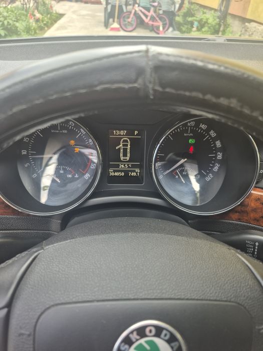 Vând skoda superb