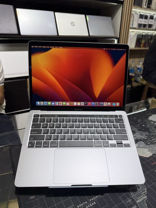 MacBook Pro M1 8/256/13.3  93% yomkist