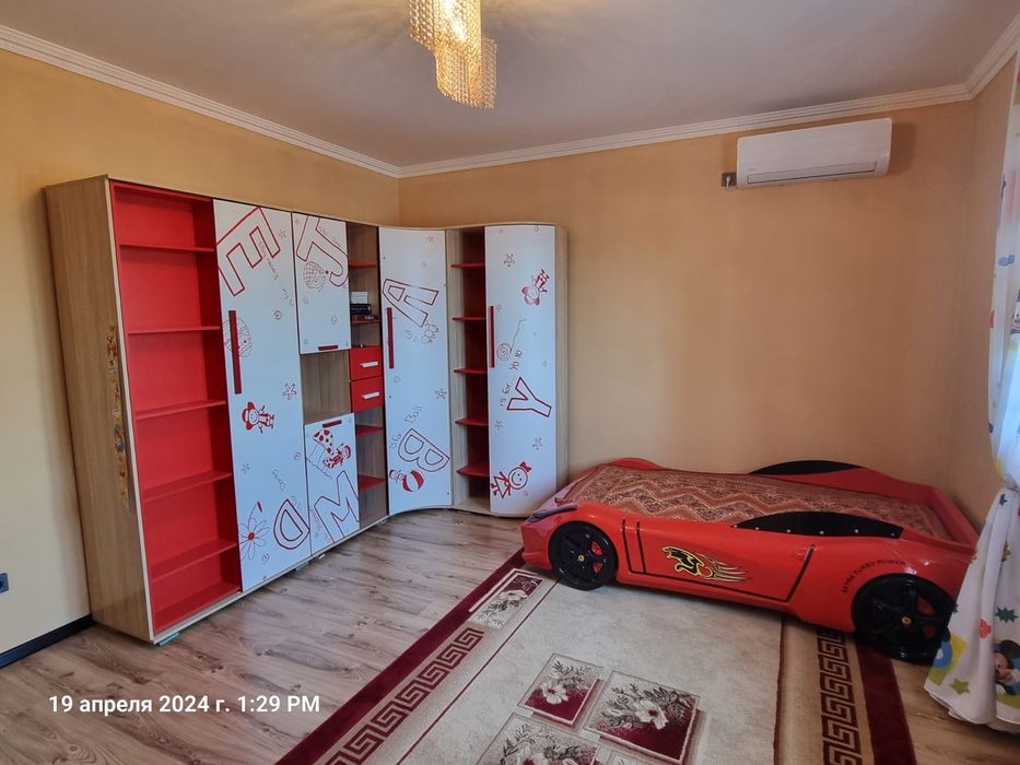 Детская кровать-машина