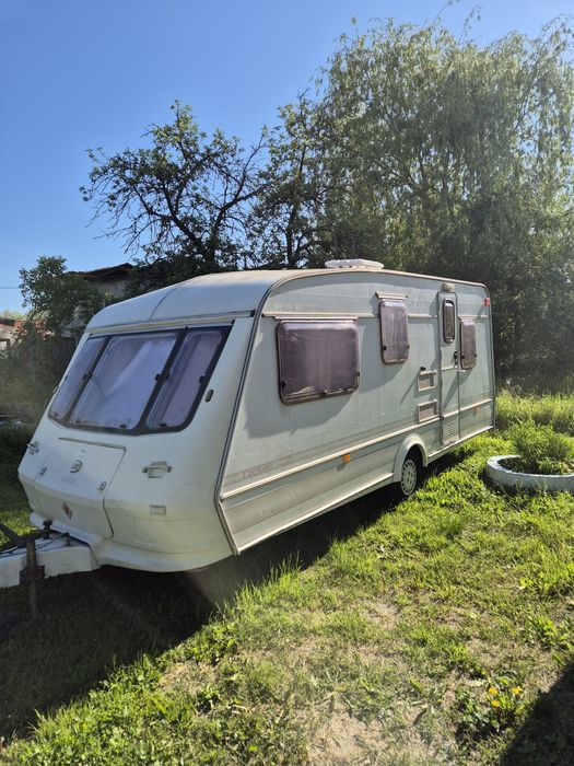 Rulota Elddis Cyclone de 4 persoane