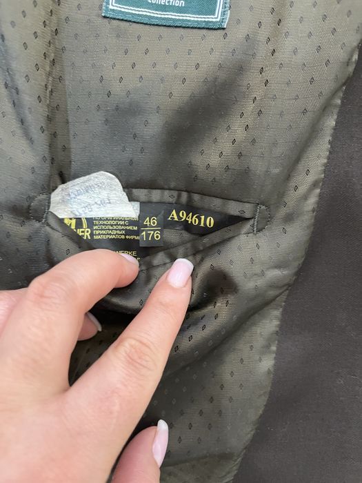 Продается мужской костюм