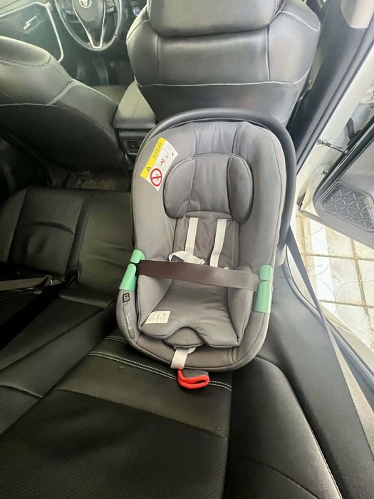 Cybex Aton B2 i-Size + адаптери
