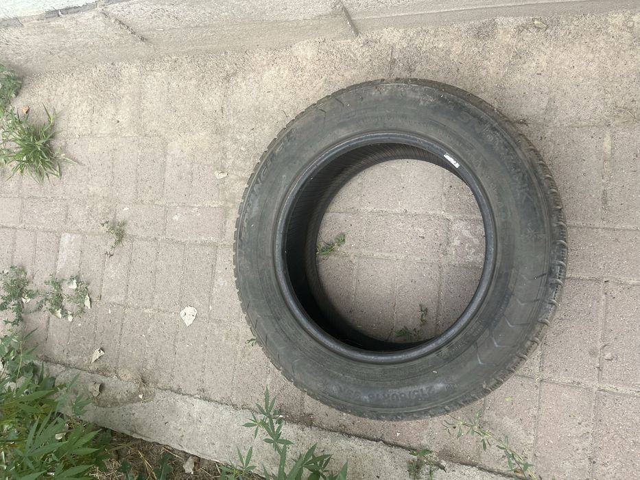 Продается шины от Мерс