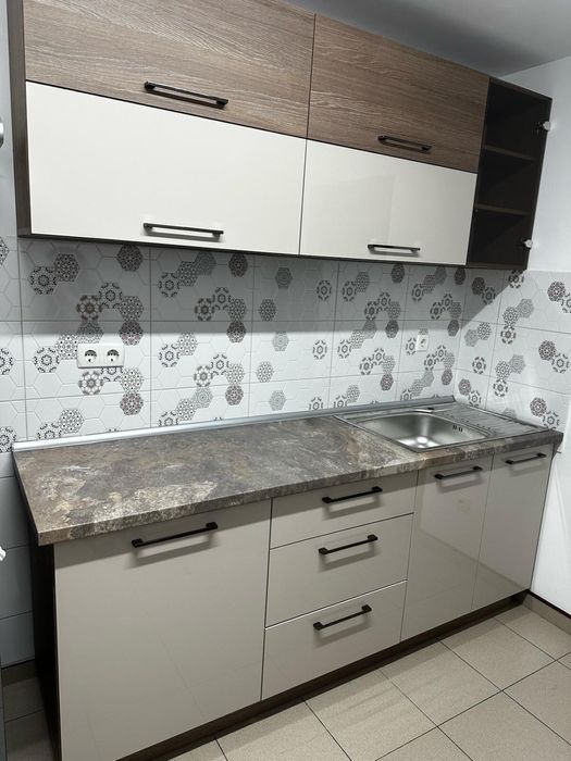 Montam mobila (orice producator) si parchet