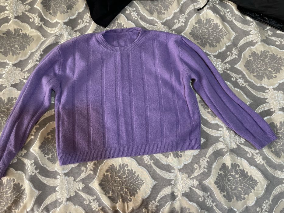 Продам укороченую кофту