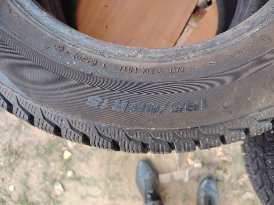 Продам зимние шины185/65/15