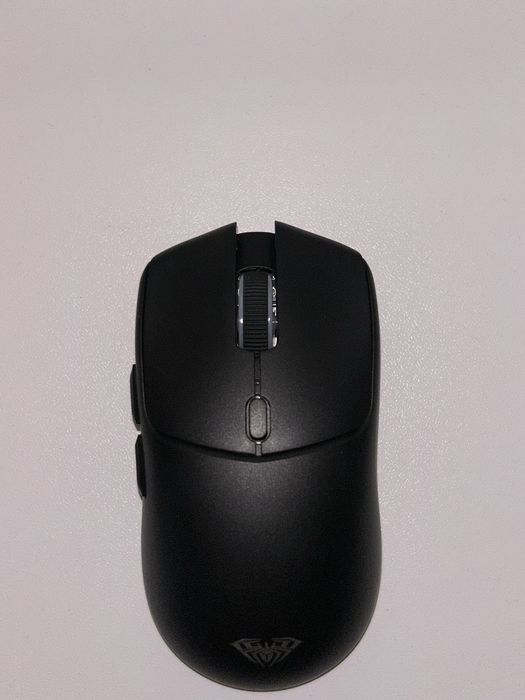 Продаю мышку Aula Sc580SE