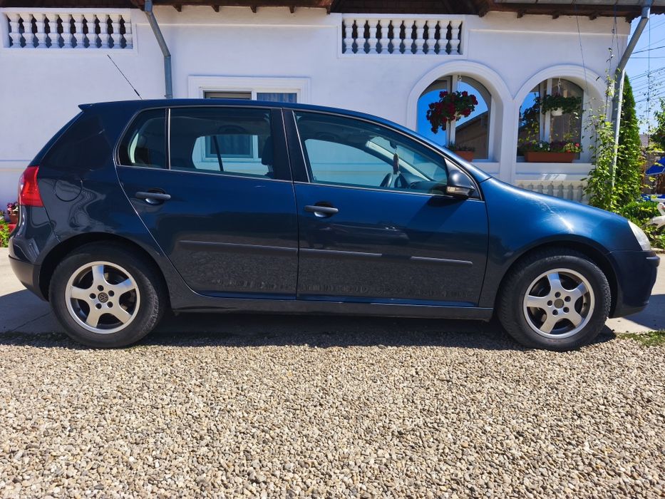 VW Volkswagen  Golf 5