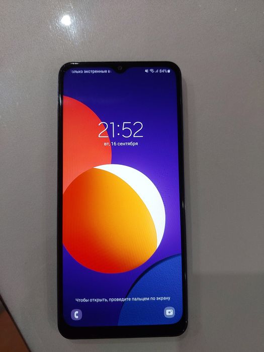 Телефон SAMSUNG galaxy m12