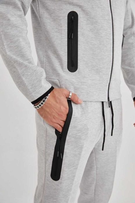 Trening Nike Tech Fleece Model NOU 2024 -Calitate Premium baieti fete