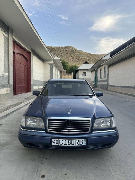 Mercedes-Benz W202 сотилади