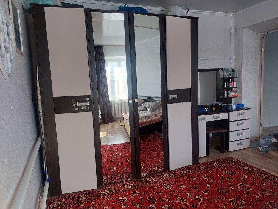 Спальный гарнитур