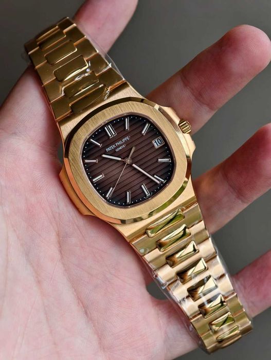 patek philippe nautilus кафяв