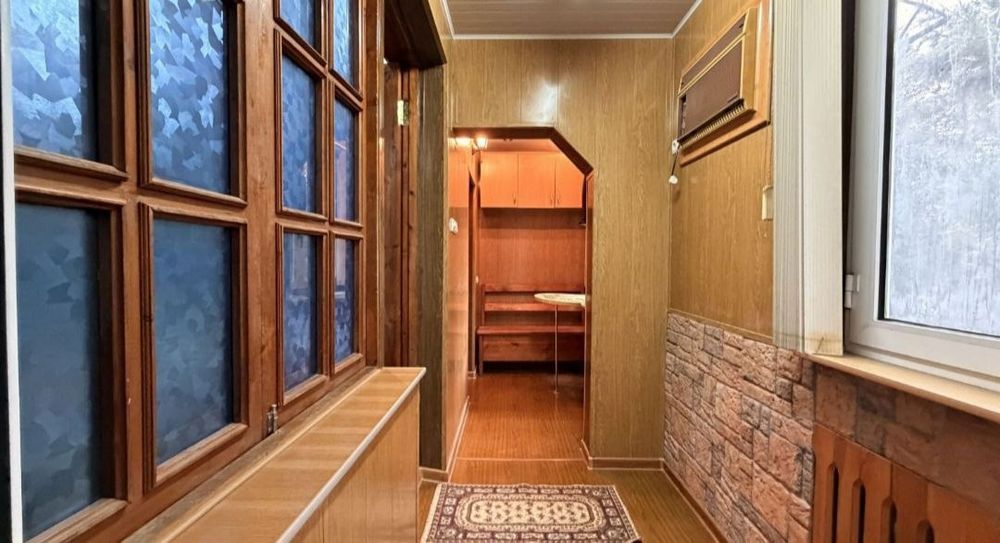 Квартира продается 4(3+1)/2/4 Чиланзар 19 квартал базарчик