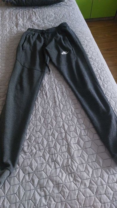 Долнище nike   размер  S M  164-170