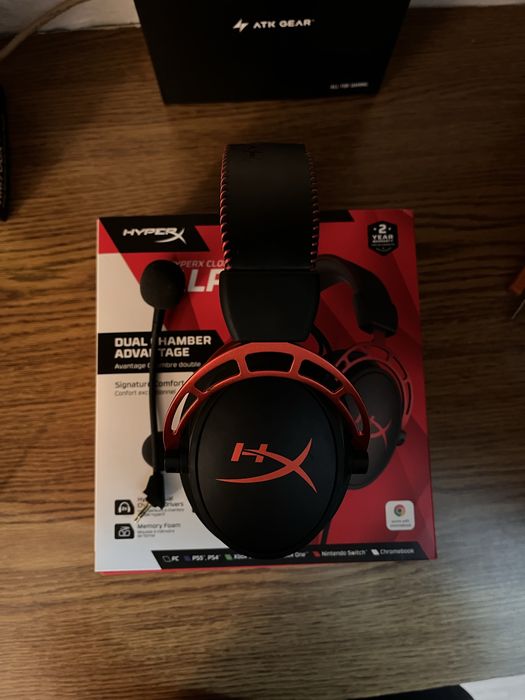 Casti gaming HyperX Cloud Alpha