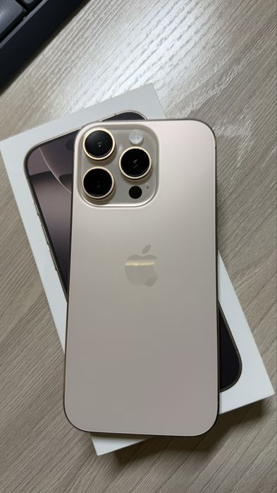 Айфон 16 256гб золотой