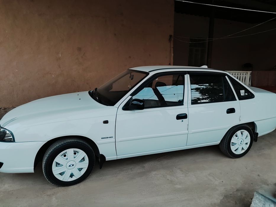 NEXIA 2 Сотилади