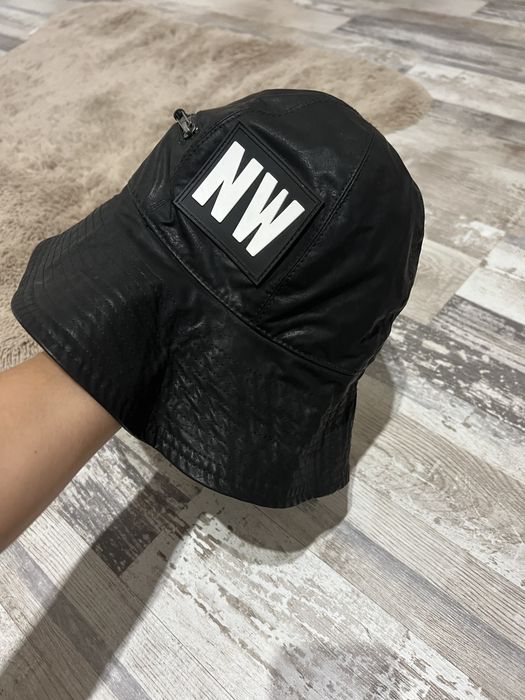 Шапка PAUSE нова