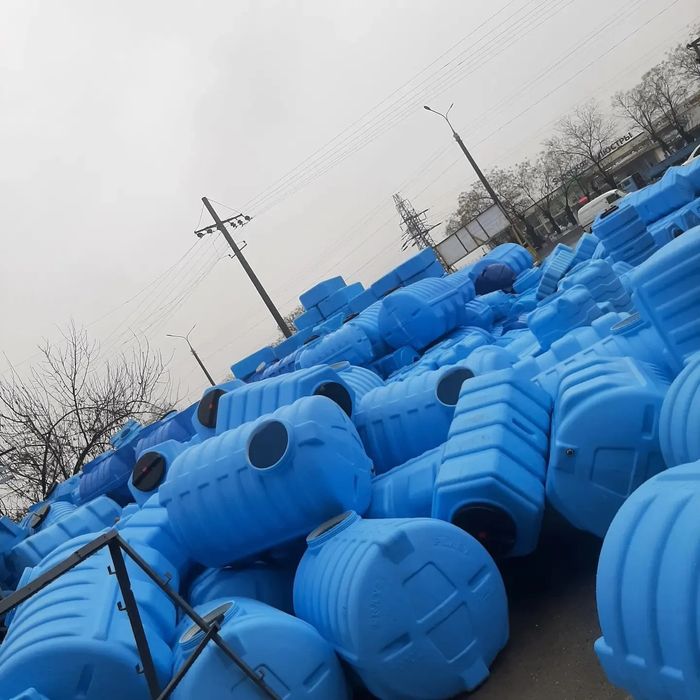 Turli hil hajimdagi suv idishlar