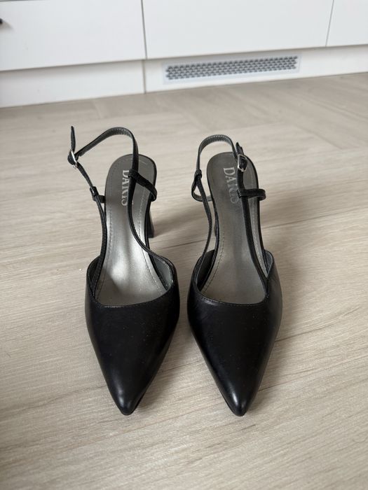 Черни елегантни токчета