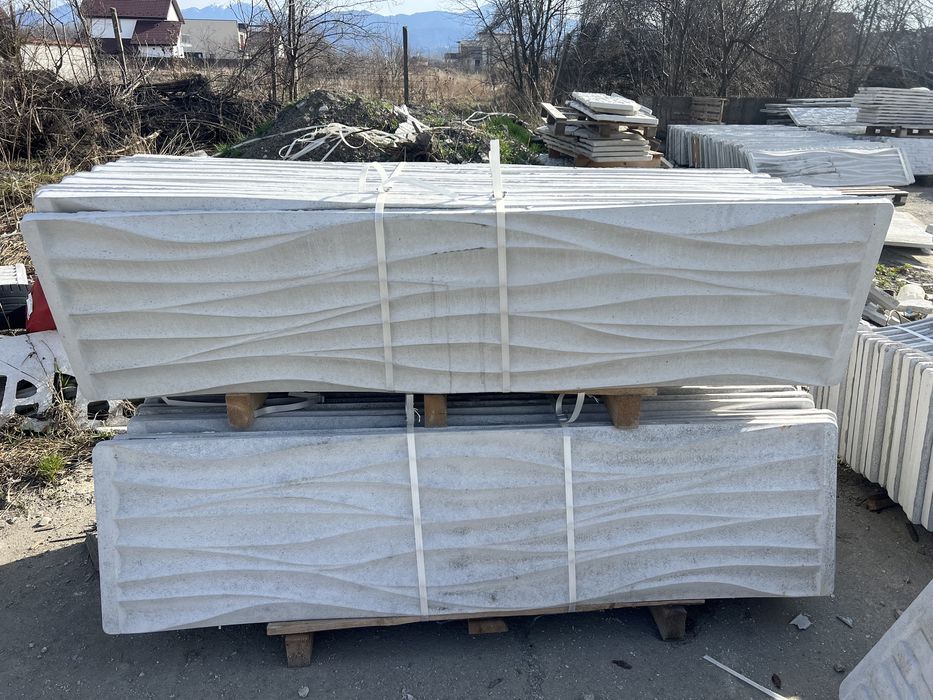 Placi stalpi gard beton prefabricate