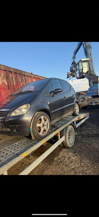 Masini auto penreu fier vechi sau dezmembrari