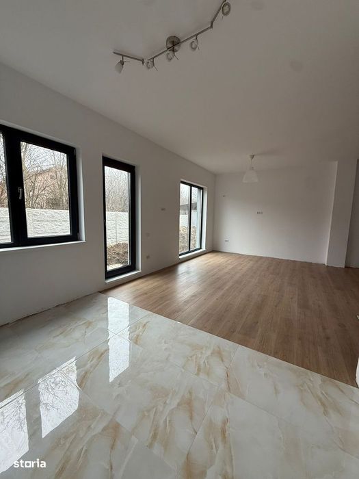 Vila 4 camere/ 3 bai/dormitor matrimonial/Raul Doamnei/2locuri parcare