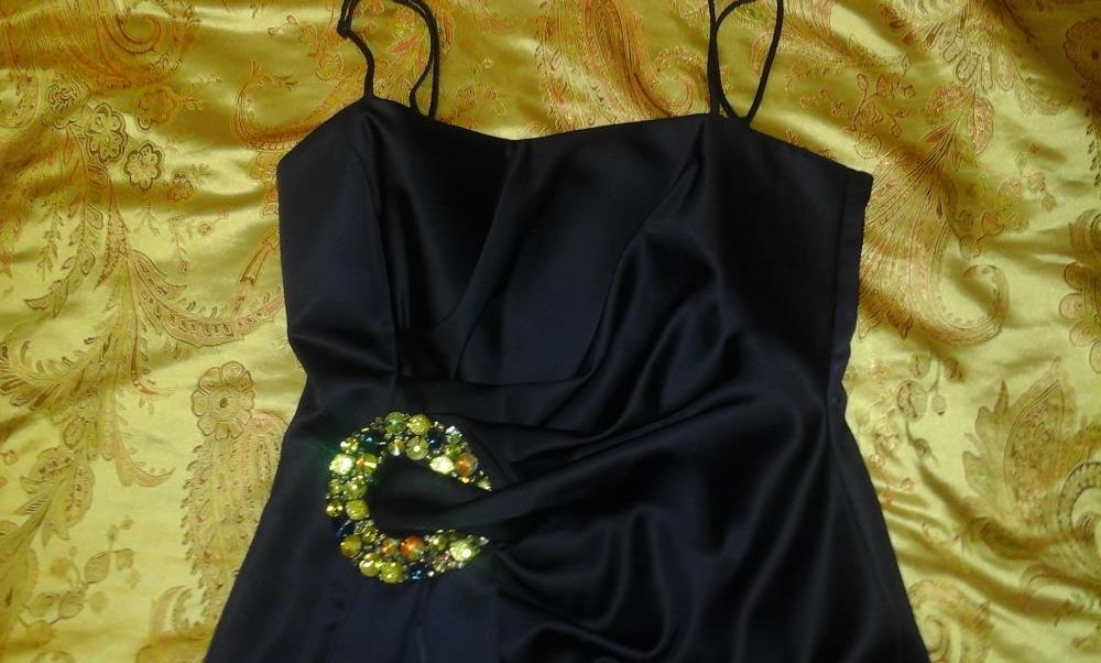 Шикарное вечернее платье