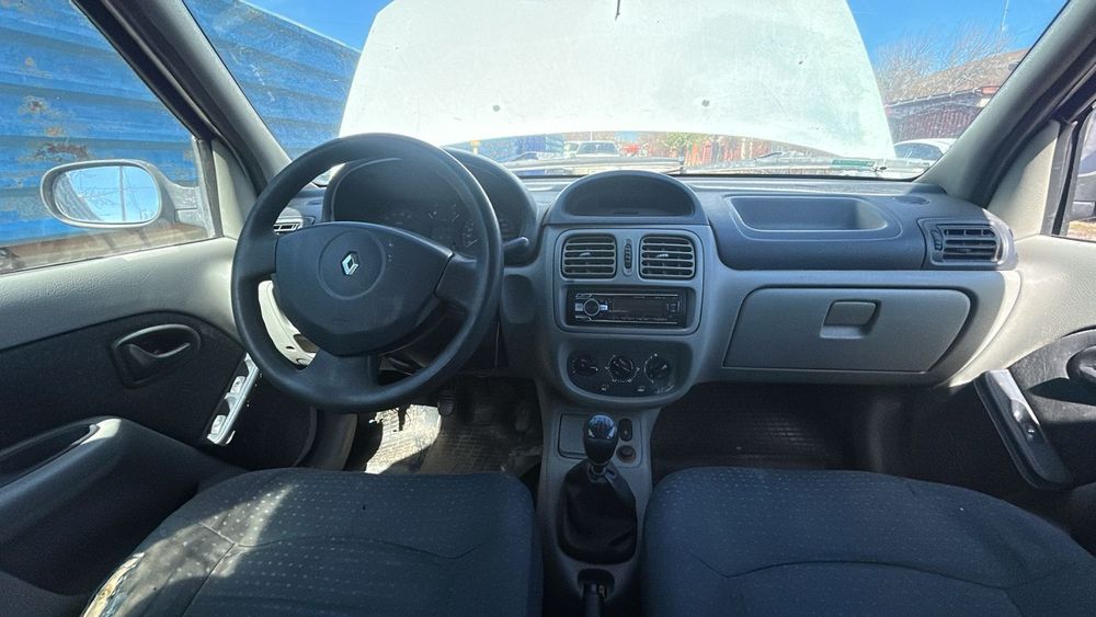 Автомобиль РЕНО Клио
