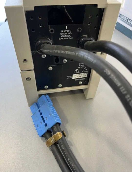 UPS с 5 външни батерийни тела