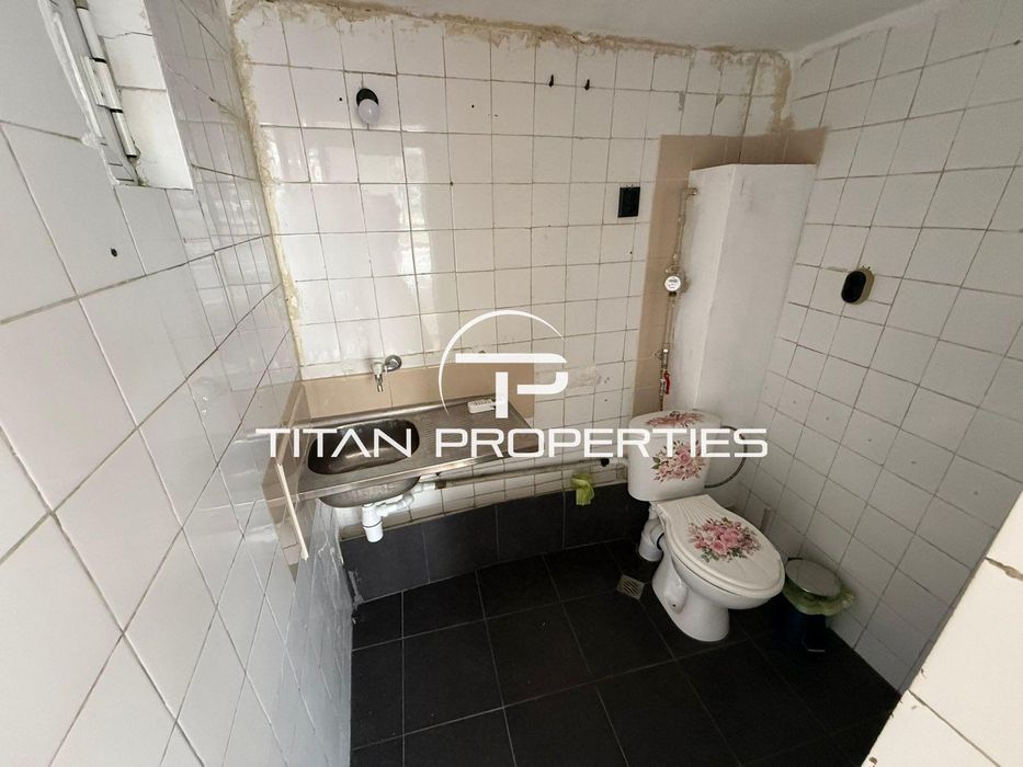 Дава се под наем Офис в Бургас, Център - 35 кв.м за 338.64 € - Снимка #4