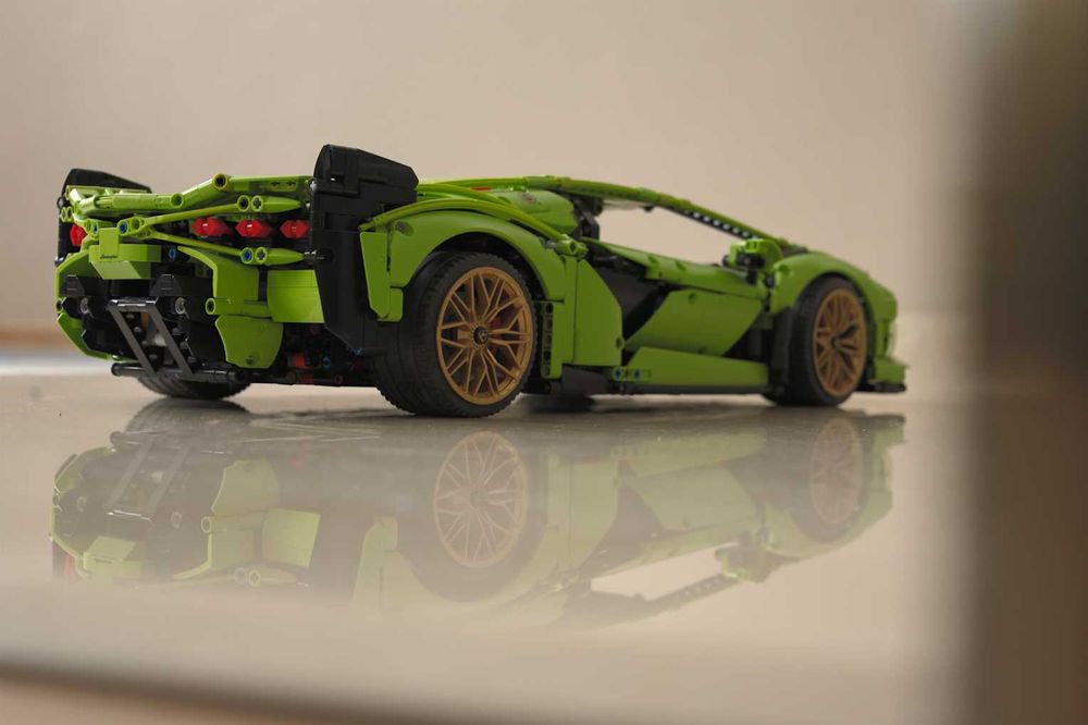 Lego Technic 42115 Lamborghini Sian FKP 37
