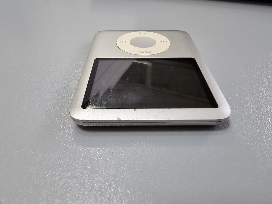 Apple Ipod nano 3gen 4gb silver