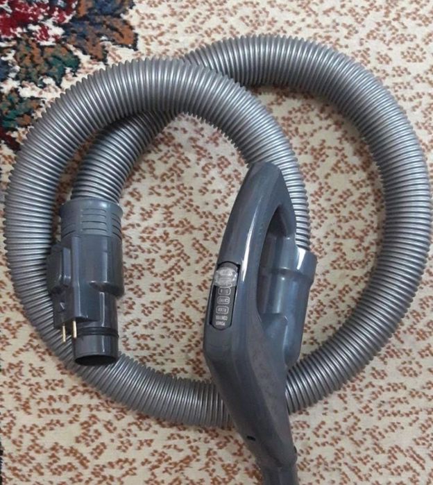 Продам шланги и насадки для пылесосов