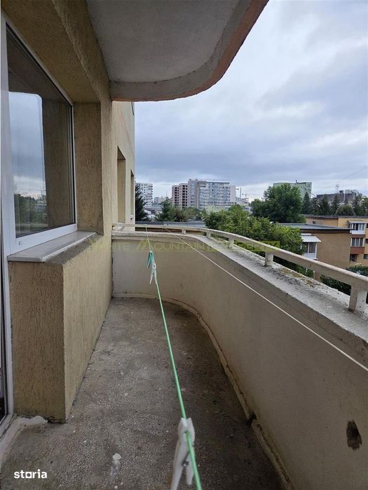 Garsoniera spatioasa de inchiriat str. De Mijloc — fotografia 3