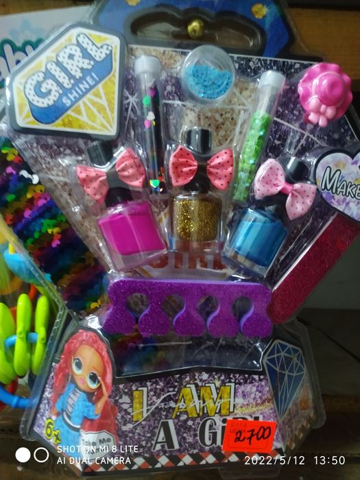 Продам игрушки разные