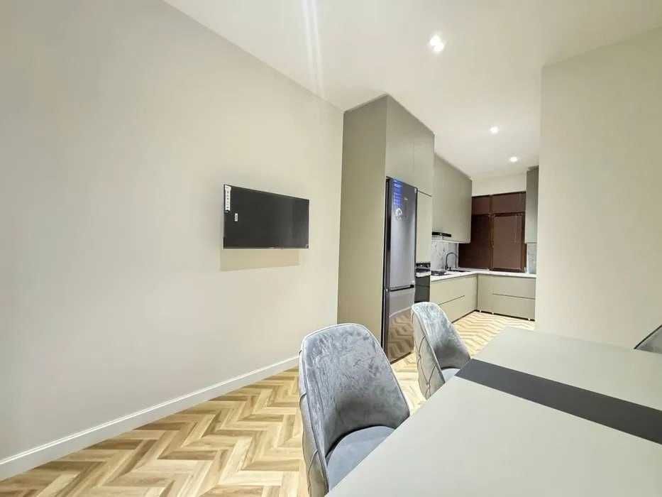 2-комнатная в ЖК Yangi Darhon, Дархан, стадион Старт`