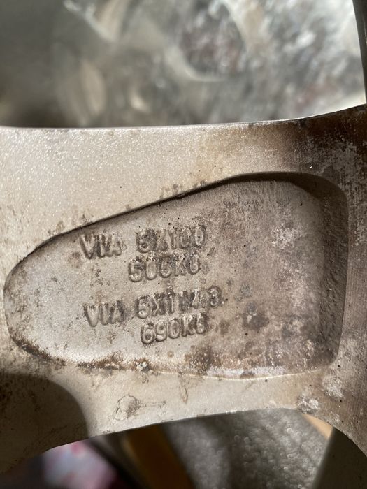 Продам диски комплект 4 шт R15 универсальный 5/100 5/114