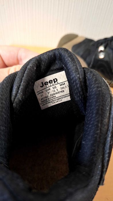 Ботинки детские , кроссовки тёплые