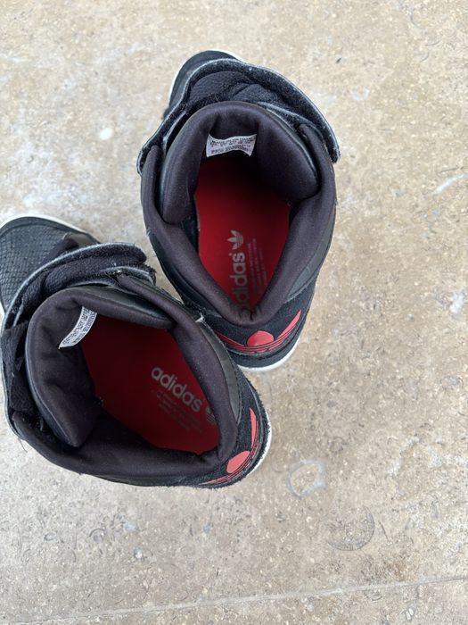 Adidasi Adidas negru-rosu 38