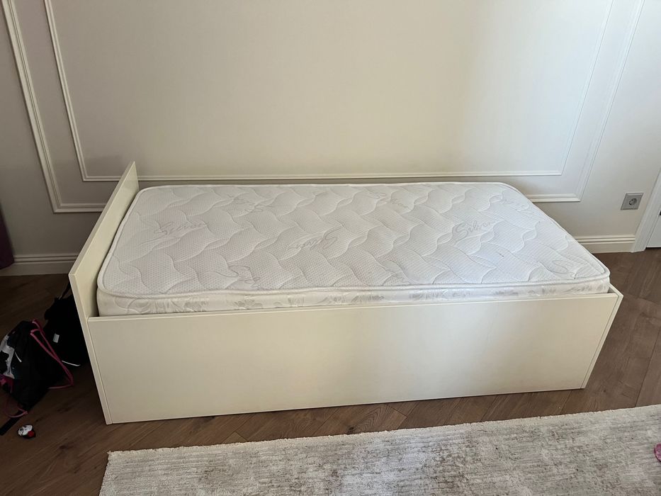 Детская кровать 160*80 с матрасом