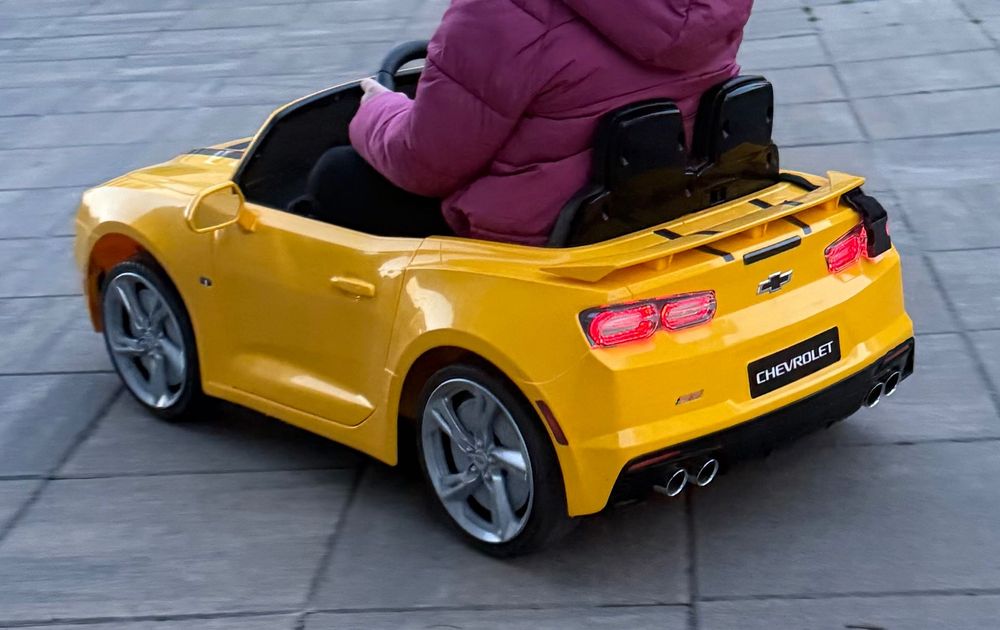 Masinuta Electrica cu acumulator pentru copii NOVOKIDS™ Chevrolet Camaro