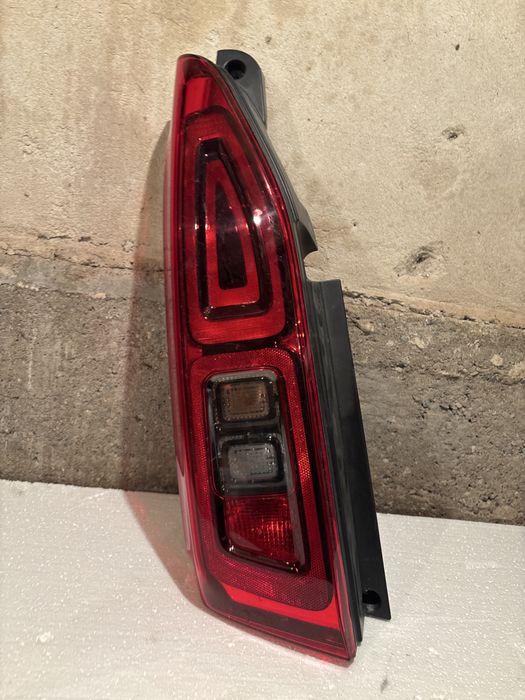 Стоп Peugeot Rifther