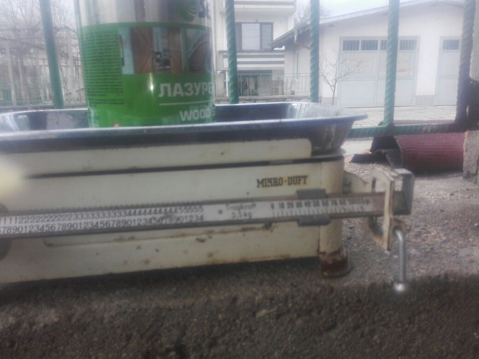 Стара метална везна