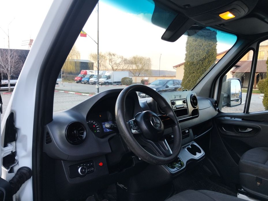 Mercedes sprinter 316 cu lift sprinter 519,516 Iveco