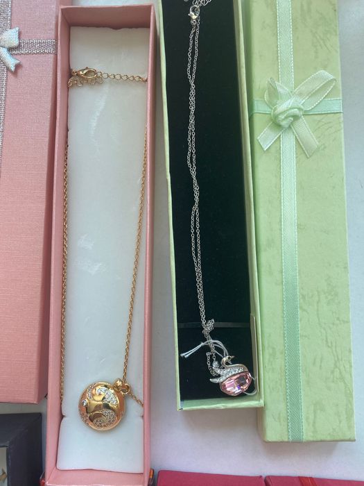 Нежни и стилни колиета