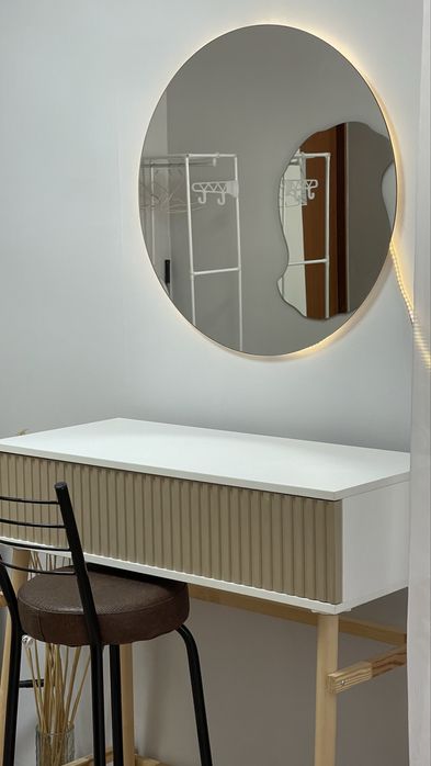 Ареда рабочего места для бровиста