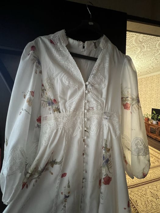 Платья красивая из лена