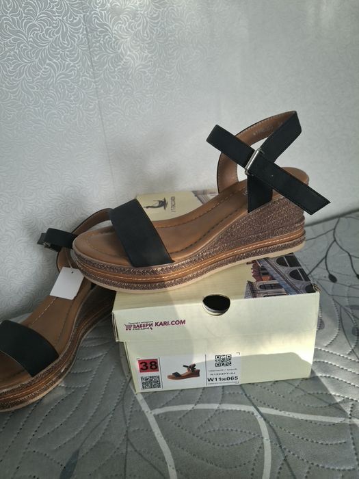 Новые босоножки 38